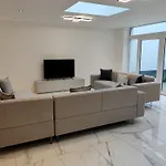 B-chill House *