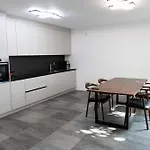 アパート B-chill House *